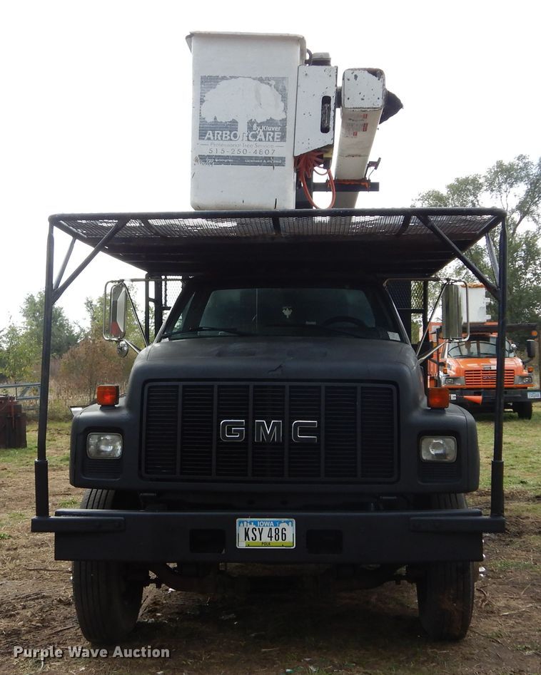 image for item DL6447 1999 GMC C7500  bucket truck