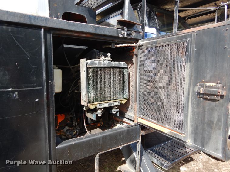 image for item DL6447 1999 GMC C7500  bucket truck