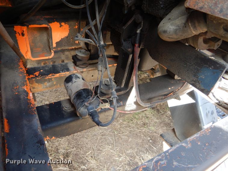 image for item DL6447 1999 GMC C7500  bucket truck