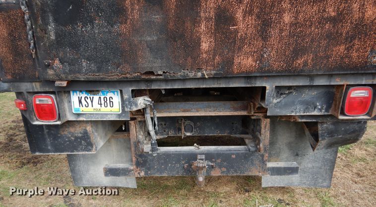 image for item DL6447 1999 GMC C7500  bucket truck