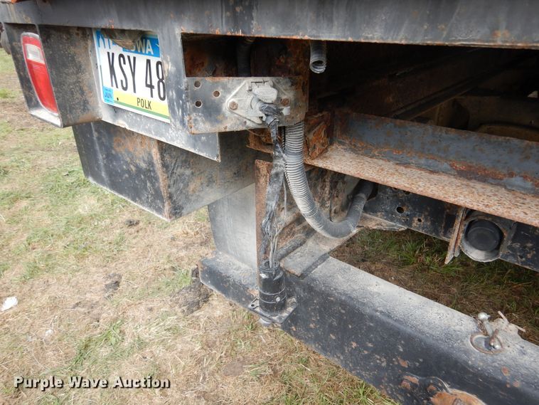 image for item DL6447 1999 GMC C7500  bucket truck