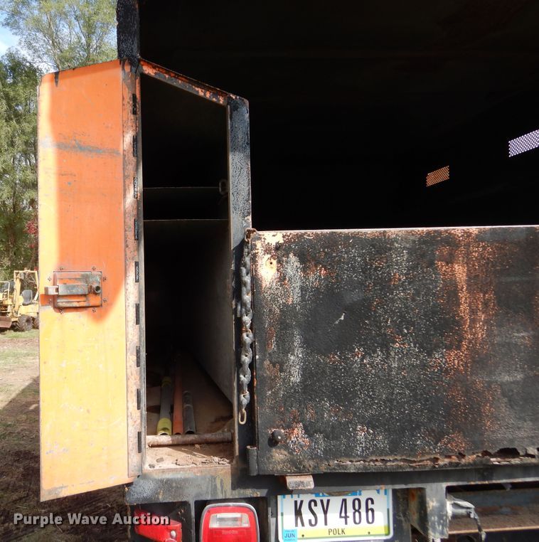 image for item DL6447 1999 GMC C7500  bucket truck