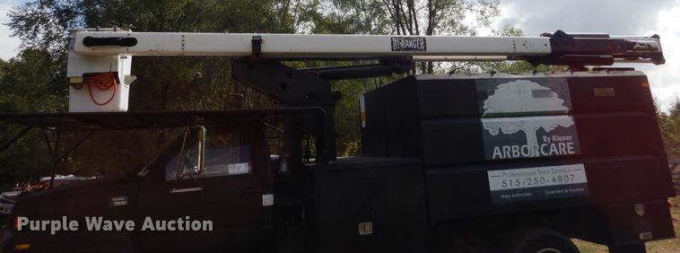 image for item DL6447 1999 GMC C7500  bucket truck