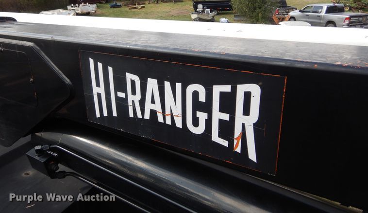 image for item DL6447 1999 GMC C7500  bucket truck