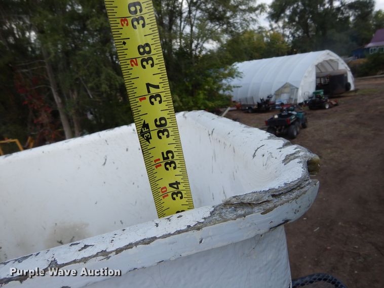 image for item DL6447 1999 GMC C7500  bucket truck