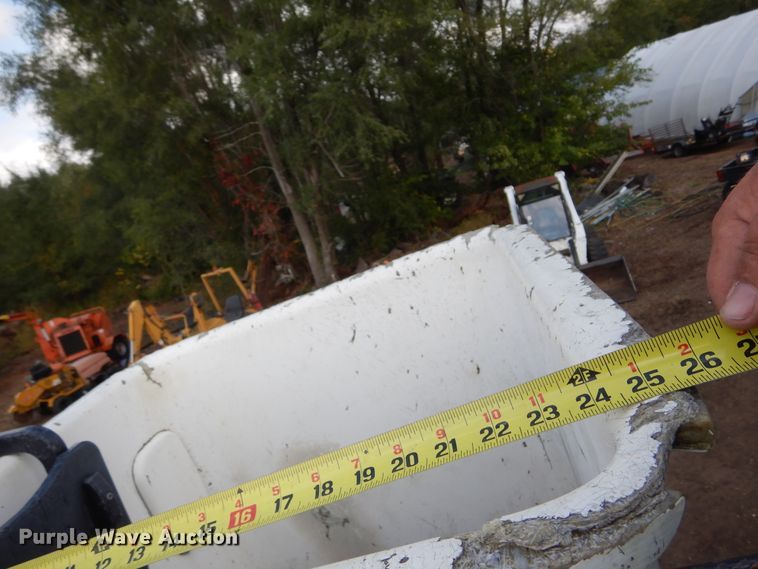 image for item DL6447 1999 GMC C7500  bucket truck