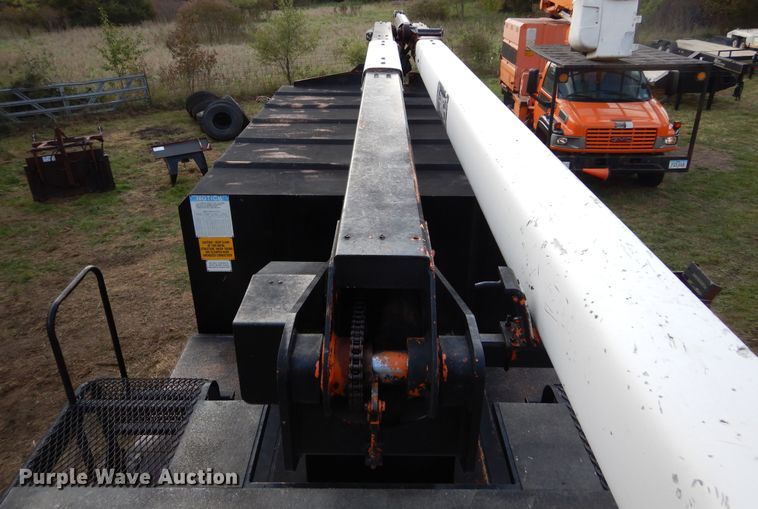 image for item DL6447 1999 GMC C7500  bucket truck