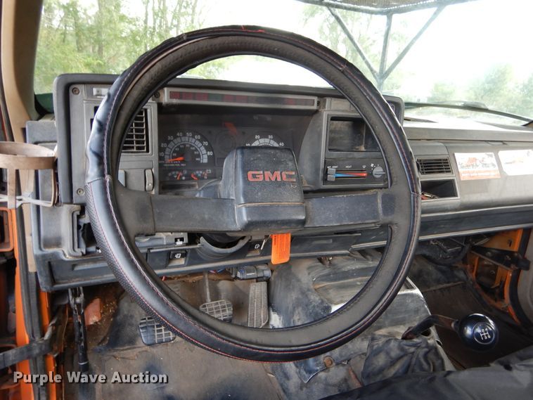 image for item DL6447 1999 GMC C7500  bucket truck