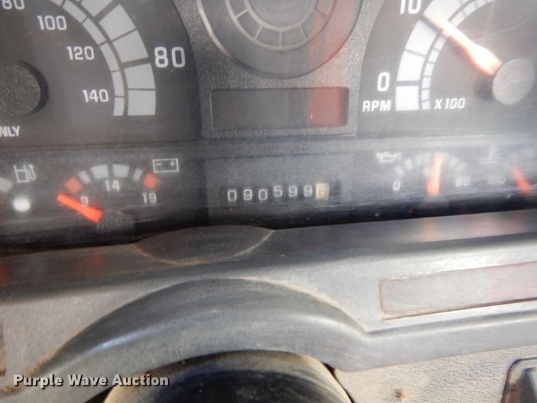 image for item DL6447 1999 GMC C7500  bucket truck