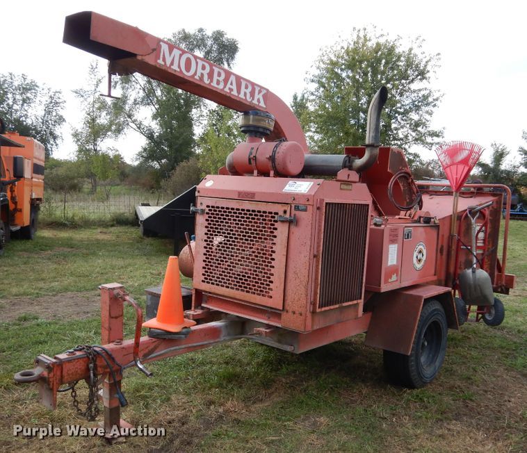 image for item DL6448 1998 Morbark 2400  wood chipper