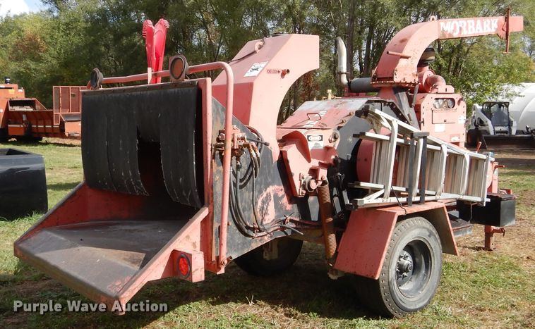 image for item DL6448 1998 Morbark 2400  wood chipper