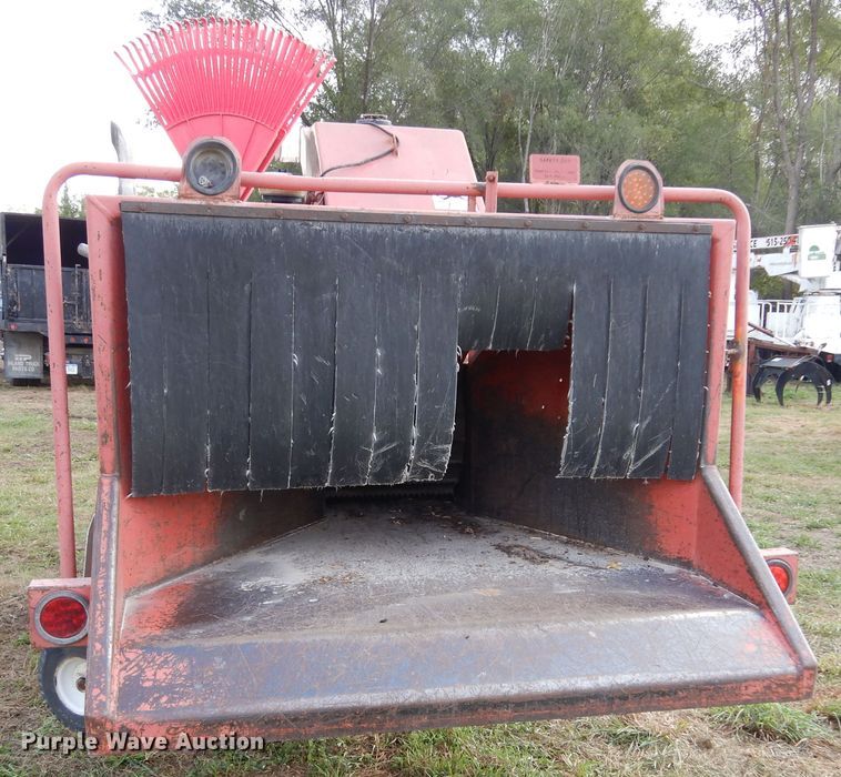 image for item DL6448 1998 Morbark 2400  wood chipper