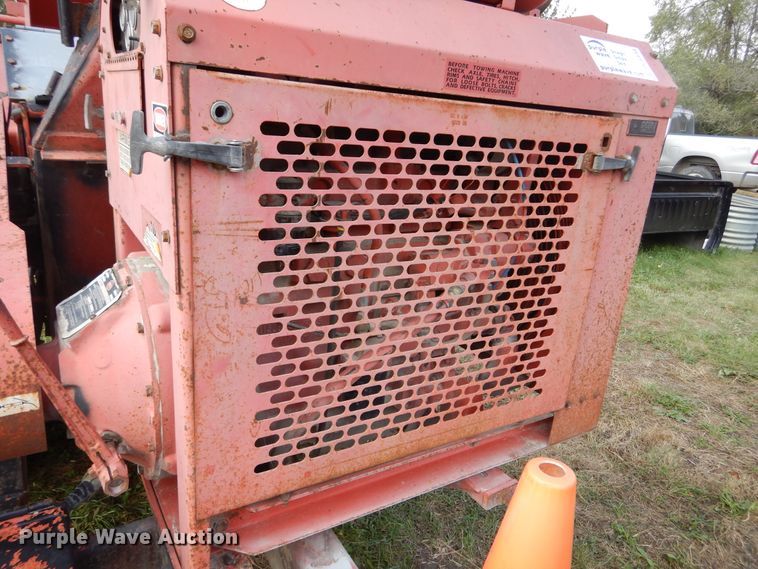 image for item DL6448 1998 Morbark 2400  wood chipper