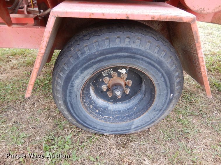 image for item DL6448 1998 Morbark 2400  wood chipper