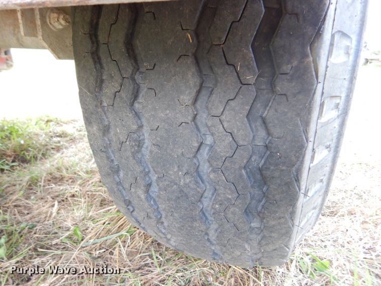 image for item DL6448 1998 Morbark 2400  wood chipper