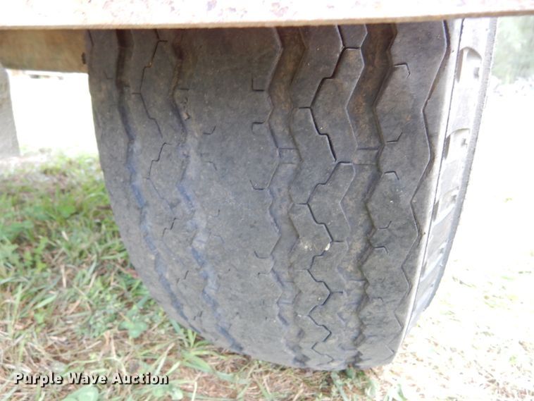 image for item DL6448 1998 Morbark 2400  wood chipper