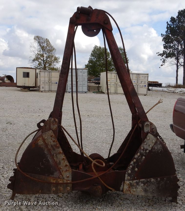 image for item DL6455 Clam shell bucket