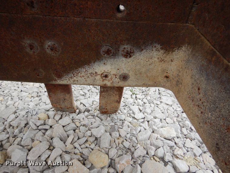 image for item DL6455 Clam shell bucket