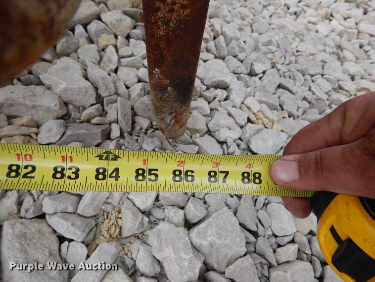 image for item DL6455 Clam shell bucket