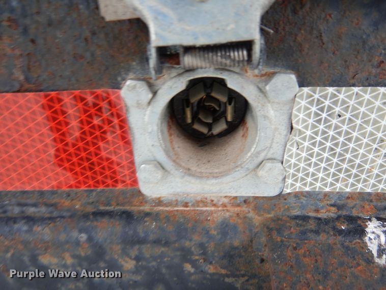 image for item DL6460 1992 International 4700  flatbed truck