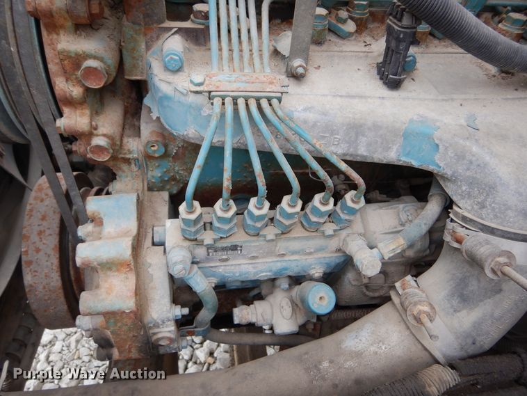 image for item DL6460 1992 International 4700  flatbed truck