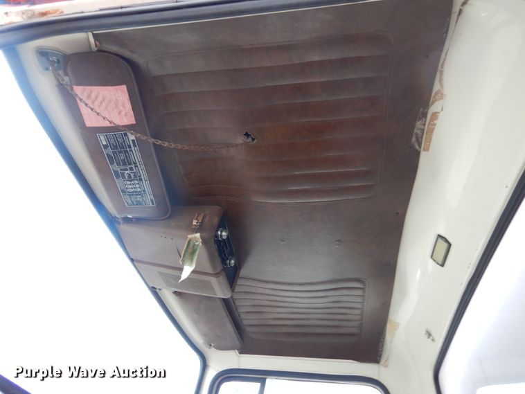 image for item DL6461 1985 Ford LN8000  box truck