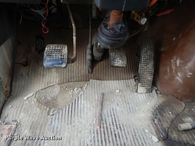 image for item DL6461 1985 Ford LN8000  box truck