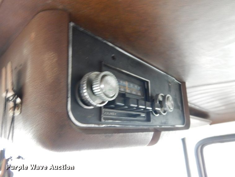 image for item DL6461 1985 Ford LN8000  box truck