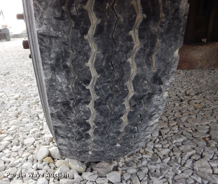 image for item DL6461 1985 Ford LN8000  box truck