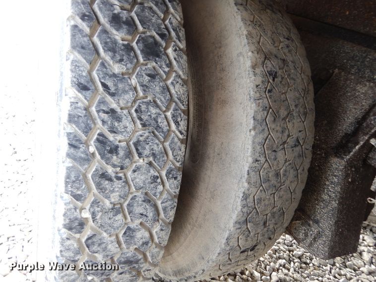 image for item DL6461 1985 Ford LN8000  box truck