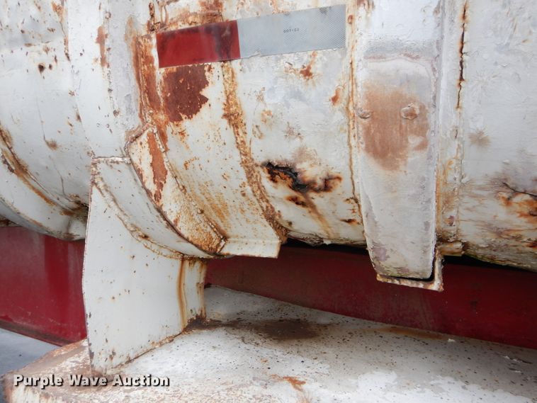 image for item DM0634 1974 Fruehauf  dump trailer