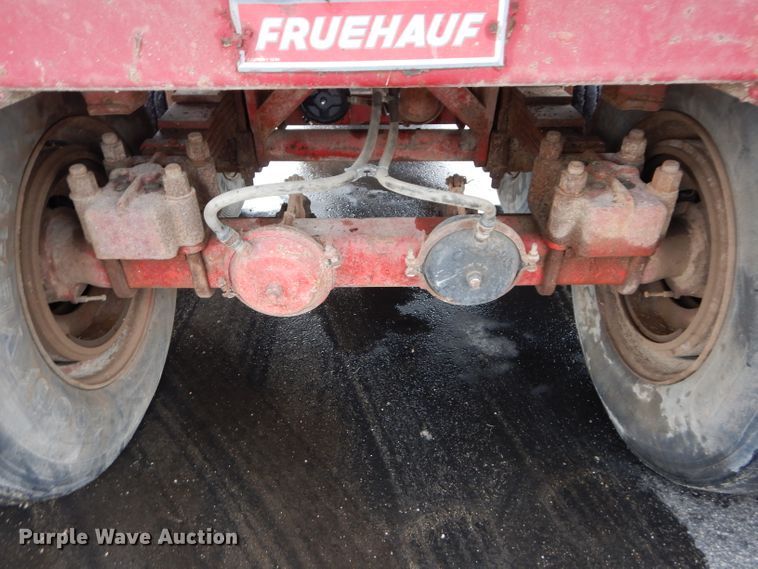 image for item DM0634 1974 Fruehauf  dump trailer
