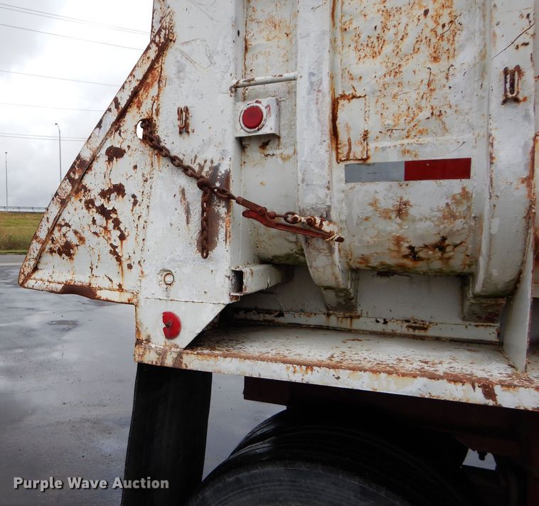 image for item DM0634 1974 Fruehauf  dump trailer