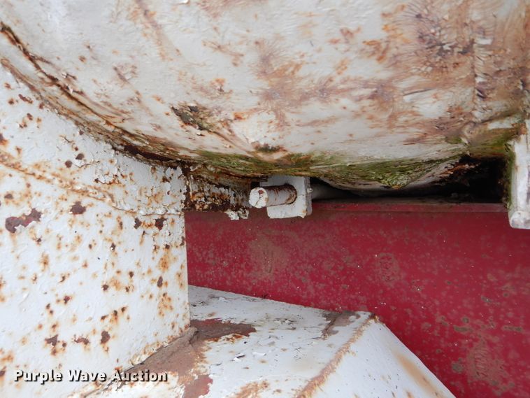 image for item DM0634 1974 Fruehauf  dump trailer