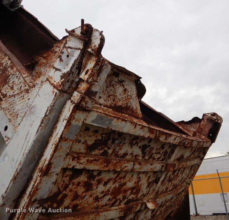 image for item DM0634 1974 Fruehauf  dump trailer