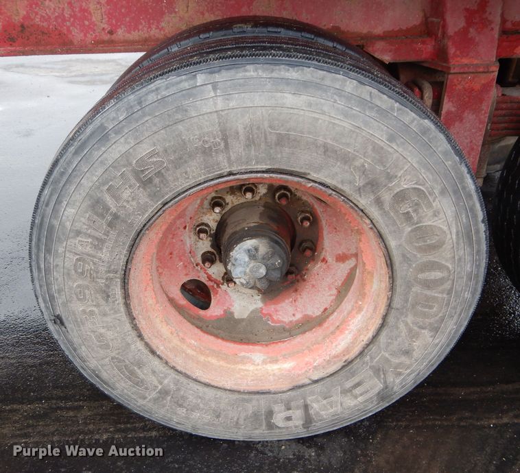 image for item DM0634 1974 Fruehauf  dump trailer