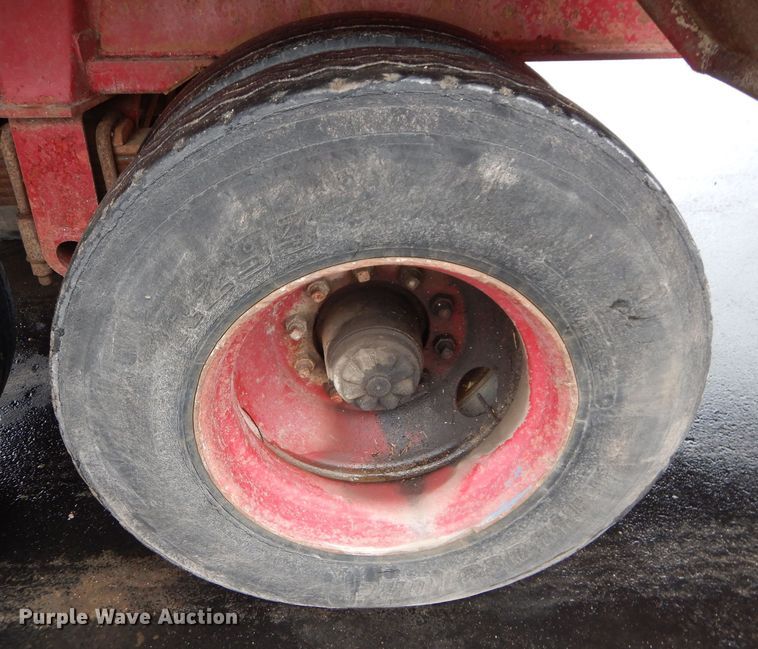 image for item DM0634 1974 Fruehauf  dump trailer