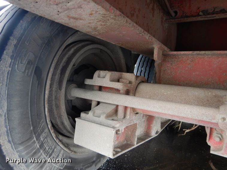 image for item DM0635 1996 Trail King TK1000HDG  lowboy equipment trailer