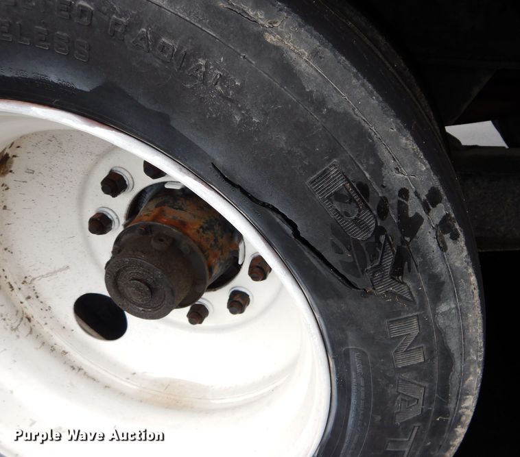 image for item DM0635 1996 Trail King TK1000HDG  lowboy equipment trailer