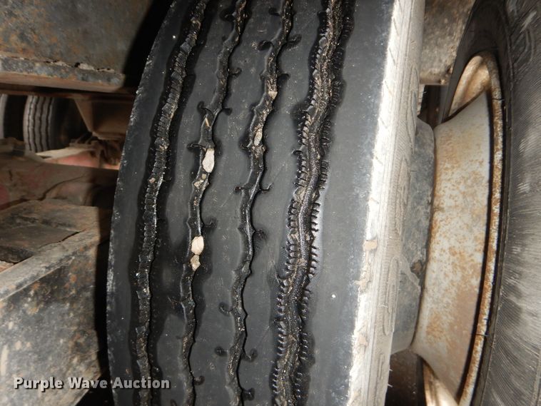 image for item DM0635 1996 Trail King TK1000HDG  lowboy equipment trailer