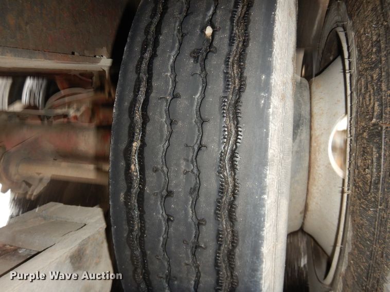 image for item DM0635 1996 Trail King TK1000HDG  lowboy equipment trailer