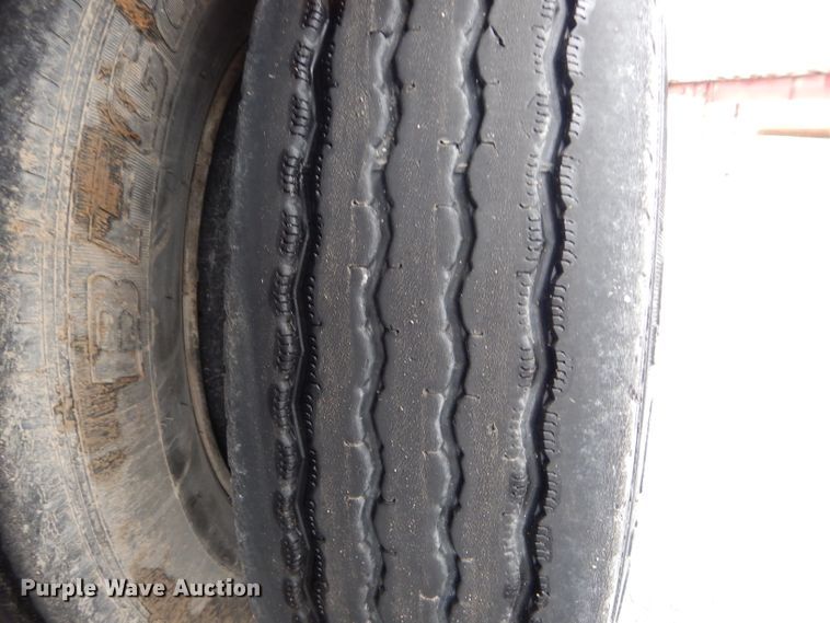 image for item DM0635 1996 Trail King TK1000HDG  lowboy equipment trailer