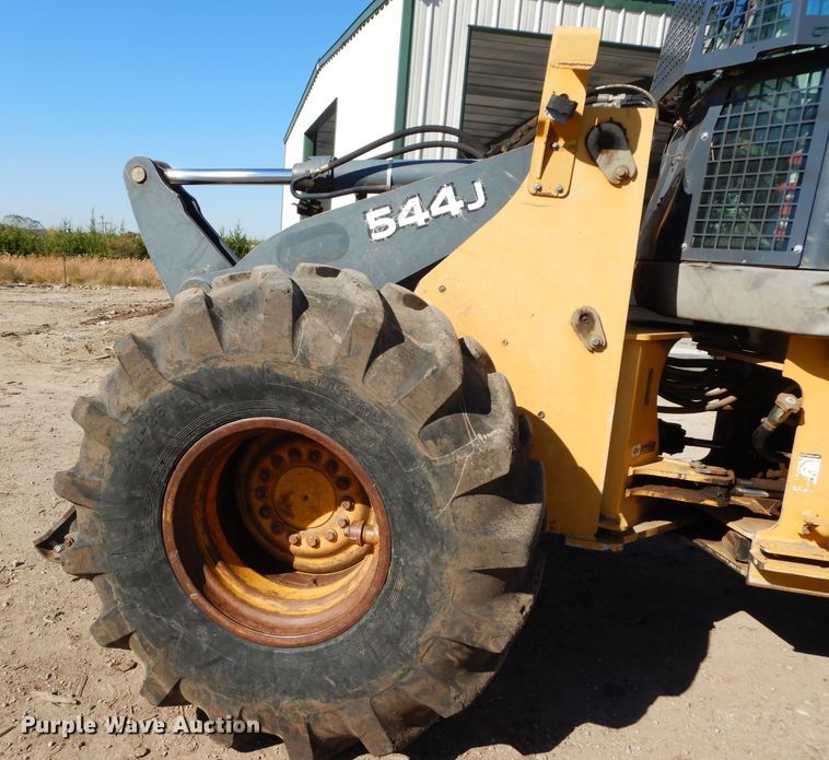 image for item DM0652 2005 John Deere 544J  wheel loader