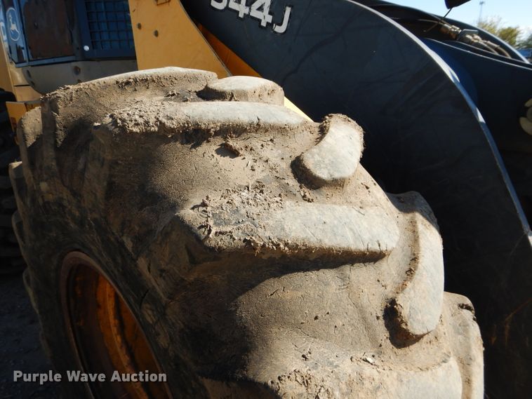 image for item DM0652 2005 John Deere 544J  wheel loader