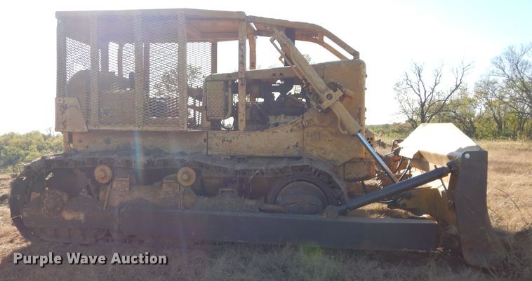 image for item DM0662 1964 Allis-Chalmers HD-21  dozer