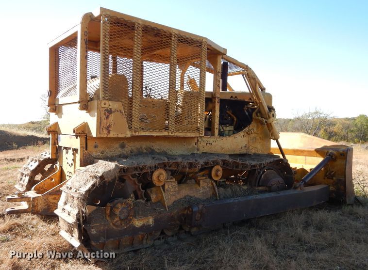image for item DM0662 1964 Allis-Chalmers HD-21  dozer