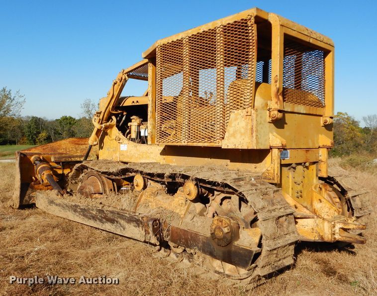 image for item DM0662 1964 Allis-Chalmers HD-21  dozer