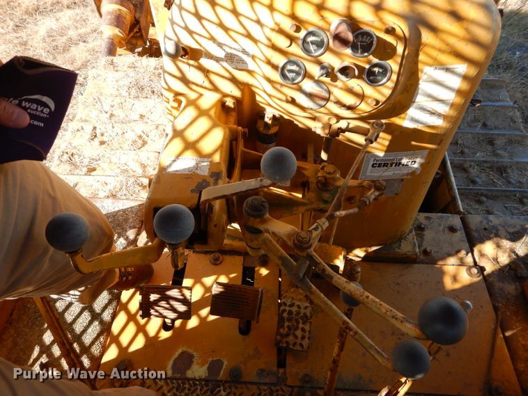 image for item DM0662 1964 Allis-Chalmers HD-21  dozer