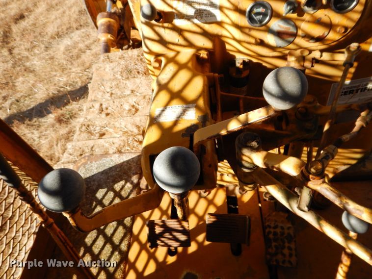 image for item DM0662 1964 Allis-Chalmers HD-21  dozer