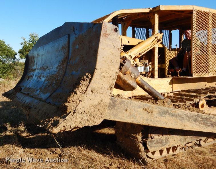 image for item DM0662 1964 Allis-Chalmers HD-21  dozer